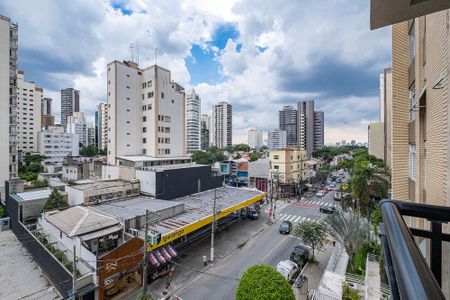 Apartamento à venda com 147m², 3 quartos e 3 vagas Apartamento à venda com 147m², 3 quartos e 3 vagasSala - Vista