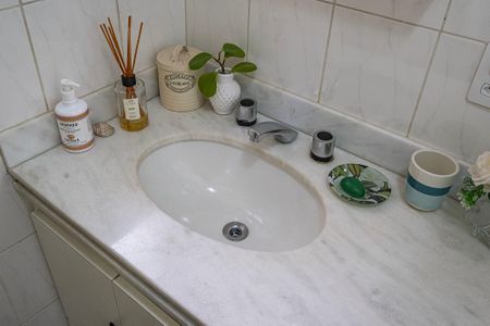 Apartamento à venda com 147m², 3 quartos e 3 vagas Apartamento à venda com 147m², 3 quartos e 3 vagasBanheiro