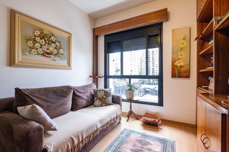 Apartamento à venda com 147m², 3 quartos e 3 vagas Apartamento à venda com 147m², 3 quartos e 3 vagasEscritório
