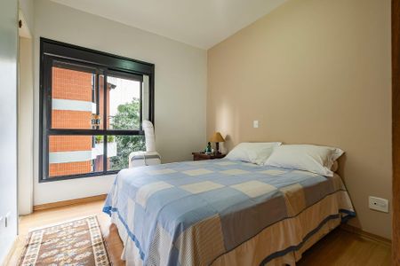 Apartamento à venda com 147m², 3 quartos e 3 vagas Apartamento à venda com 147m², 3 quartos e 3 vagasSuíte 2