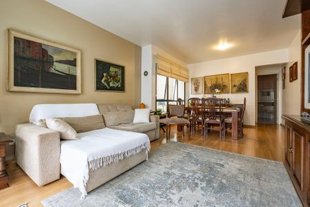 Apartamento à venda com 147m², 3 quartos e 3 vagas Apartamento à venda com 147m², 3 quartos e 3 vagasSala