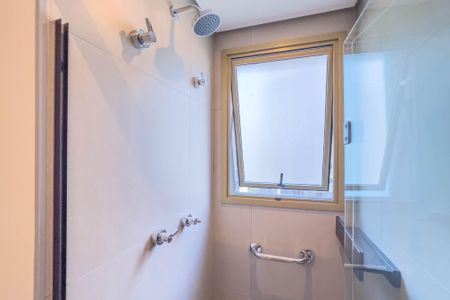 Banheiro de kitnet/studio para alugar com 1 quarto, 26m² em Vila Mariana, São Paulo