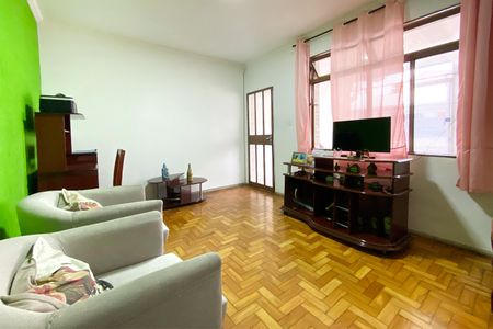 Sala de casa à venda com 4 quartos, 180m² em Santa Monica, Belo Horizonte