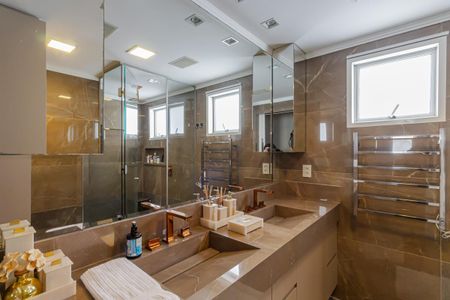 Apartamento à venda com 150m², 1 quarto e 3 vagasBanheiro