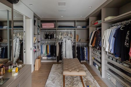 Apartamento à venda com 150m², 1 quarto e 3 vagasSuíte