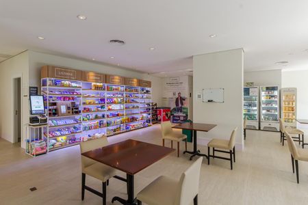 Apartamento à venda com 150m², 1 quarto e 3 vagasÁrea Comum - Mercado