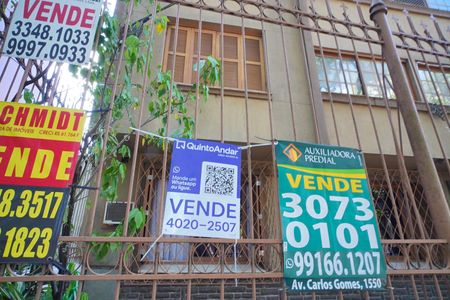 Apartamento à venda com 66m², 2 quartos e sem vaga Apartamento à venda com 66m², 2 quartos e sem vagaFachada