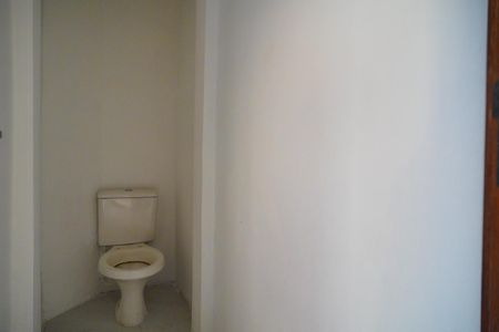 Apartamento à venda com 66m², 2 quartos e sem vaga Apartamento à venda com 66m², 2 quartos e sem vagaBanheiro de serviço