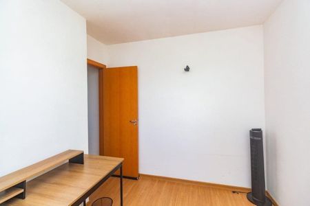 Quarto 1 de apartamento para alugar com 2 quartos, 51m² em Jardim Carvalho, Porto Alegre