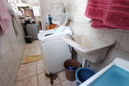 Casa à venda com 250m², 3 quartos e 1 vagaLavanderia