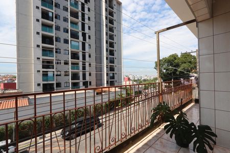 Sacada de casa à venda com 3 quartos, 250m² em Altos de Vila Prudente, São Paulo