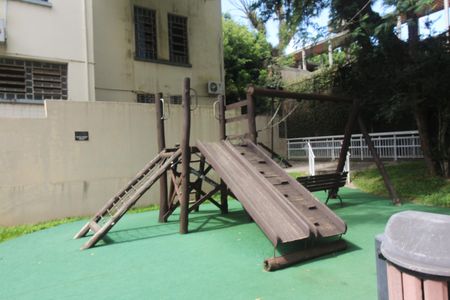 Apartamento para alugar com 54m², 2 quartos e 1 vaga Apartamento para alugar com 54m², 2 quartos e 1 vagaÁrea comum - Playground