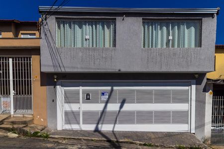 Fachada de casa à venda com 3 quartos, 270m² em Parque Residencial Oratorio, São Paulo