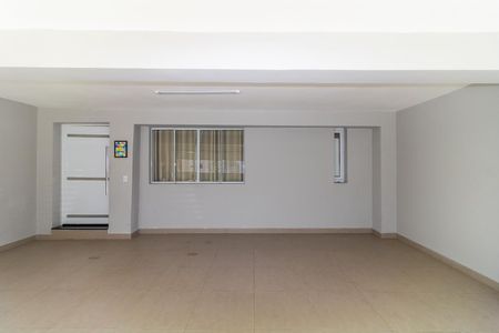 Garagem de casa à venda com 3 quartos, 270m² em Parque Residencial Oratorio, São Paulo