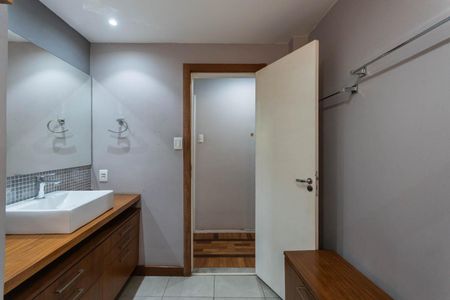 Apartamento à venda com 124m², 3 quartos e 1 vagaBanheiro