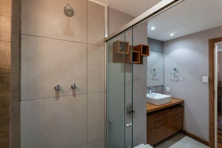 Apartamento à venda com 124m², 3 quartos e 1 vagaBanheiro