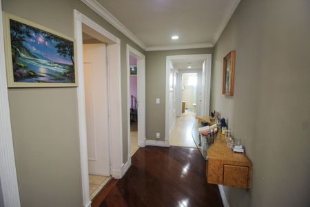 Apartamento à venda com 190m², 4 quartos e 2 vagasCorredor