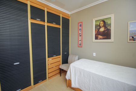 Apartamento à venda com 190m², 4 quartos e 2 vagasQuarto 2