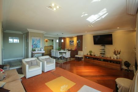 Apartamento à venda com 190m², 4 quartos e 2 vagasSala