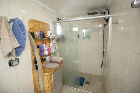 Apartamento à venda com 190m², 4 quartos e 2 vagasBanheiro da Suíte Master