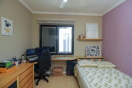 Apartamento à venda com 190m², 4 quartos e 2 vagasQuarto 1