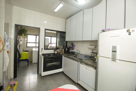 Apartamento à venda com 190m², 4 quartos e 2 vagasCozinha