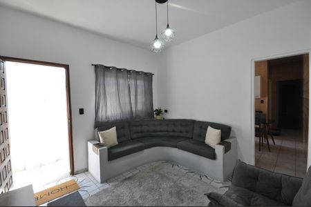 Casa à venda com 110m², 3 quartos e 2 vagasSala