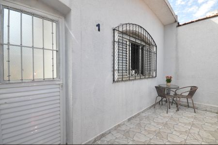 Casa à venda com 110m², 3 quartos e 2 vagasEntrada