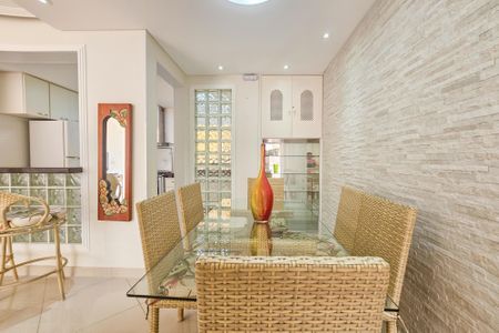 Sala de apartamento para alugar com 3 quartos, 89m² em Balneario Cidade Atlantica, Guarujá