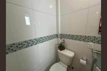 Casa de condomínio à venda com 65m², 2 quartos e 2 vagasBanheiro