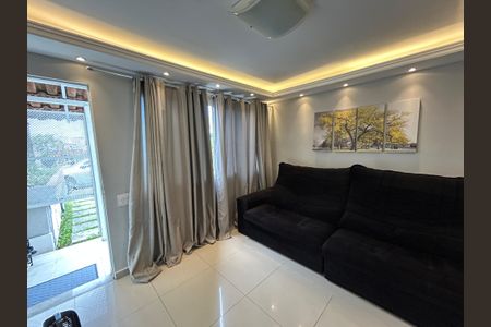 Sala de casa de condomínio à venda com 2 quartos, 65m² em Engenho de Dentro, Rio de Janeiro