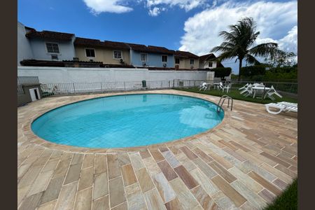 Casa de condomínio à venda com 65m², 2 quartos e 2 vagasÁrea comum - Piscina