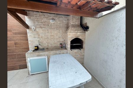 Casa de condomínio à venda com 65m², 2 quartos e 2 vagasChurrasqueira