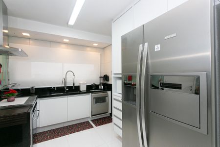 Apartamento à venda com 178m², 4 quartos e 3 vagas Apartamento à venda com 178m², 4 quartos e 3 vagasCozinha