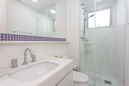 Apartamento à venda com 178m², 4 quartos e 3 vagas Apartamento à venda com 178m², 4 quartos e 3 vagasBanheiro da Suíte 2