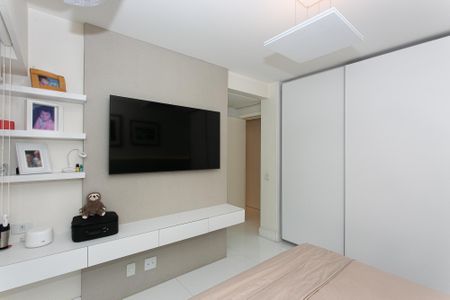 Apartamento à venda com 178m², 4 quartos e 3 vagas Apartamento à venda com 178m², 4 quartos e 3 vagasSuíte 1