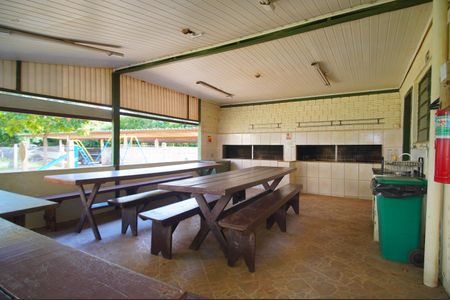 Apartamento para alugar com 63m², 2 quartos e sem vagaÁrea comum - Churrasqueira