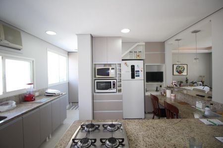 Casa à venda com 310m², 3 quartos e 6 vagasCozinha