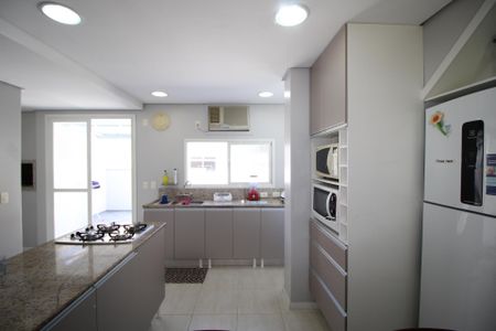 Casa à venda com 310m², 3 quartos e 6 vagasCozinha