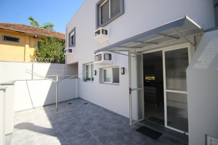 Casa à venda com 310m², 3 quartos e 6 vagasQuintal