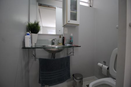 Casa à venda com 310m², 3 quartos e 6 vagasLavabo