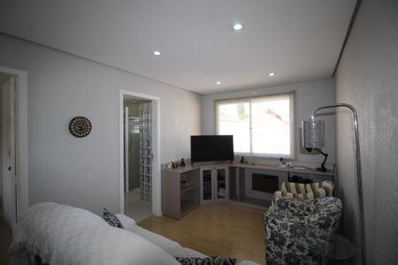 Casa à venda com 310m², 3 quartos e 6 vagasSala 2