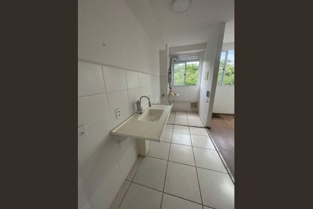 Cozinha de apartamento para alugar com 2 quartos, 42m² em Santa Cruz, Rio de Janeiro