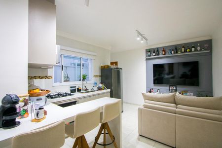 Sala de apartamento para alugar com 1 quarto, 42m² em Vila Pires, Santo André