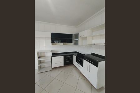 Casa para alugar com 3 quartos, 360m² em Maria da Conceicao, Contagem