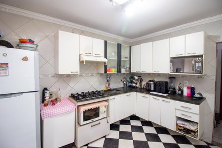 Casa à venda com 680m², 6 quartos e 6 vagasCozinha