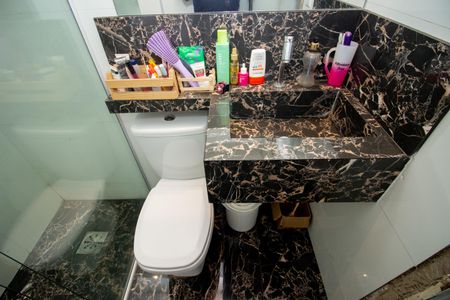 Casa à venda com 680m², 6 quartos e 6 vagasBanheiro Social