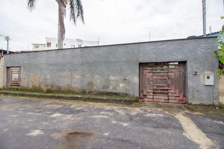 Casa à venda com 680m², 6 quartos e 6 vagasFachada