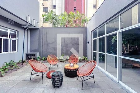 Apartamento à venda com 42m², 2 quartos e sem vagaÁrea comum