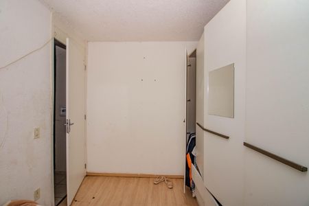 Quarto 1 de apartamento à venda com 2 quartos, 46m² em Mário Quintana, Porto Alegre